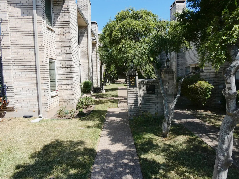 Unit for sale at 8400 JAMESTOWN DR, Austin, TX 78758