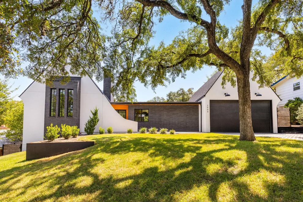 Unit for sale at 2905 Oak Park DR, Austin, TX 78704