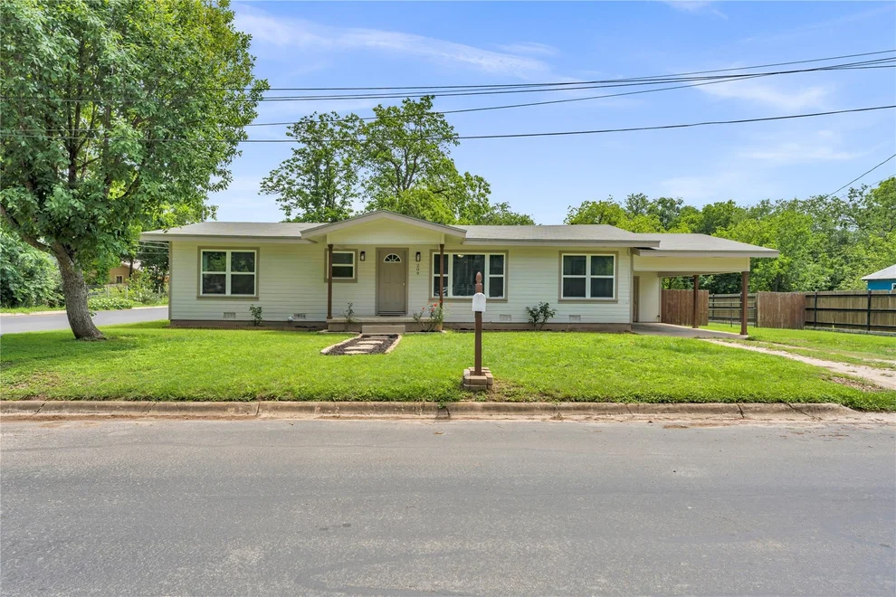 Unit for sale at 209 E Live Oak ST, Burnet, TX 78611