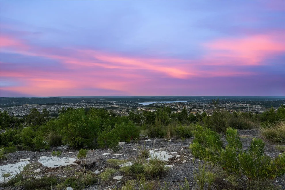 Unit for sale at 112 Montana Del Oro WAY, Lakeway, TX 78738