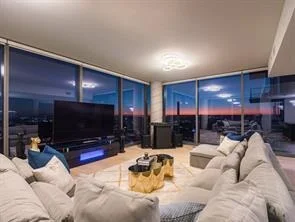 Unit for sale at 44 EastAve Ave, Austin, TX 78701