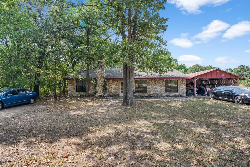 Unit for sale at 950 County Road 481, Thrall, TX 76578