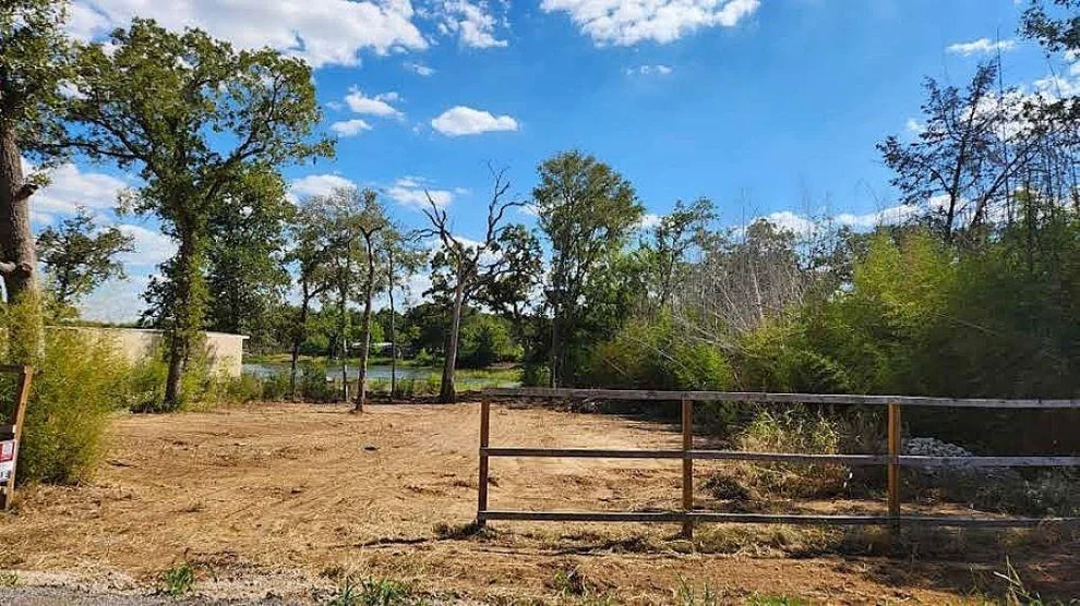 Unit for sale at Lot 37 Moccasin Bend DR, Smithville, TX 78957
