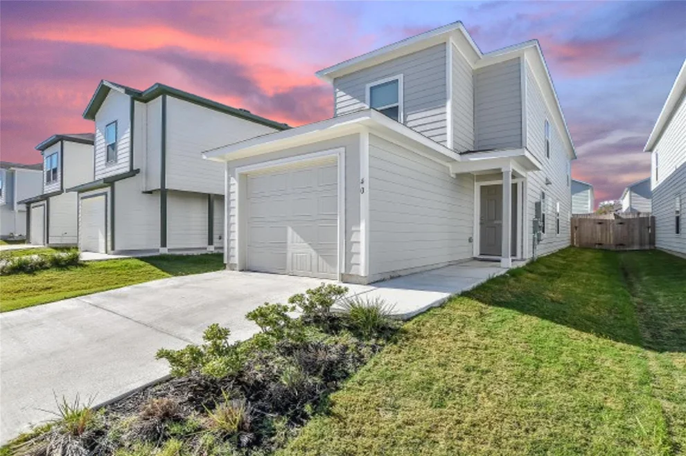 Unit for sale at 40 Trinity CIR, Lockhart, TX 78644