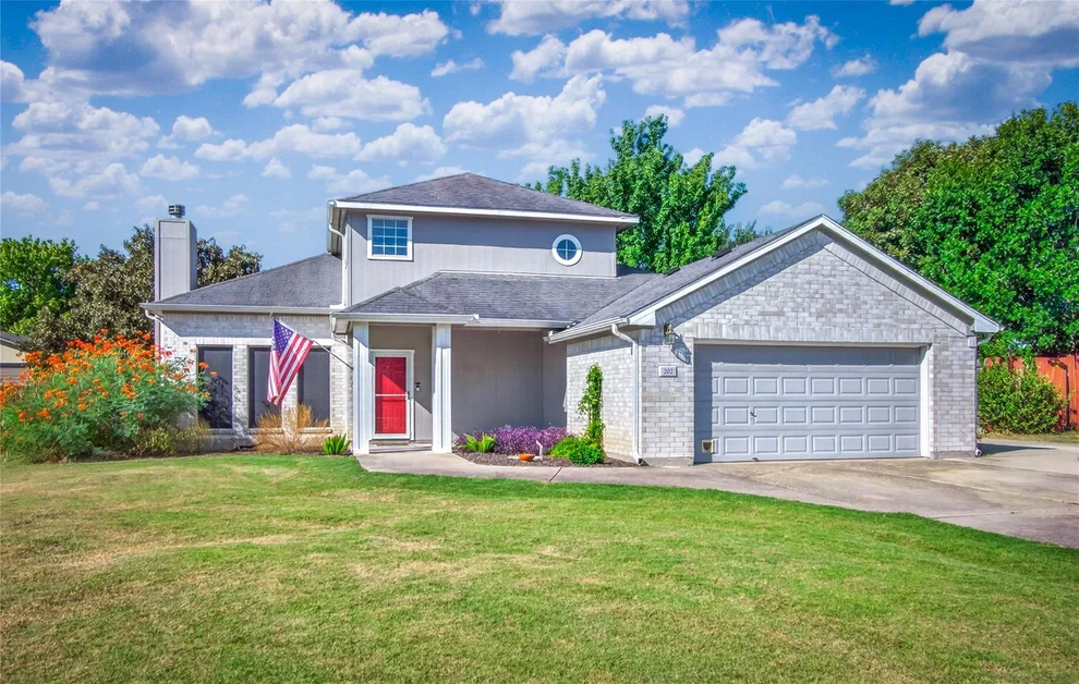 Unit for sale at 202 Spotted Fawn DR, Hutto, TX 78634