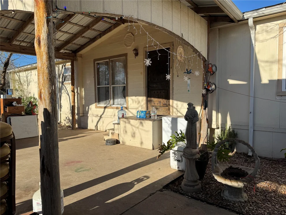 Unit for sale at 140 Alum Park Place DR, Cedar Creek, TX 78612