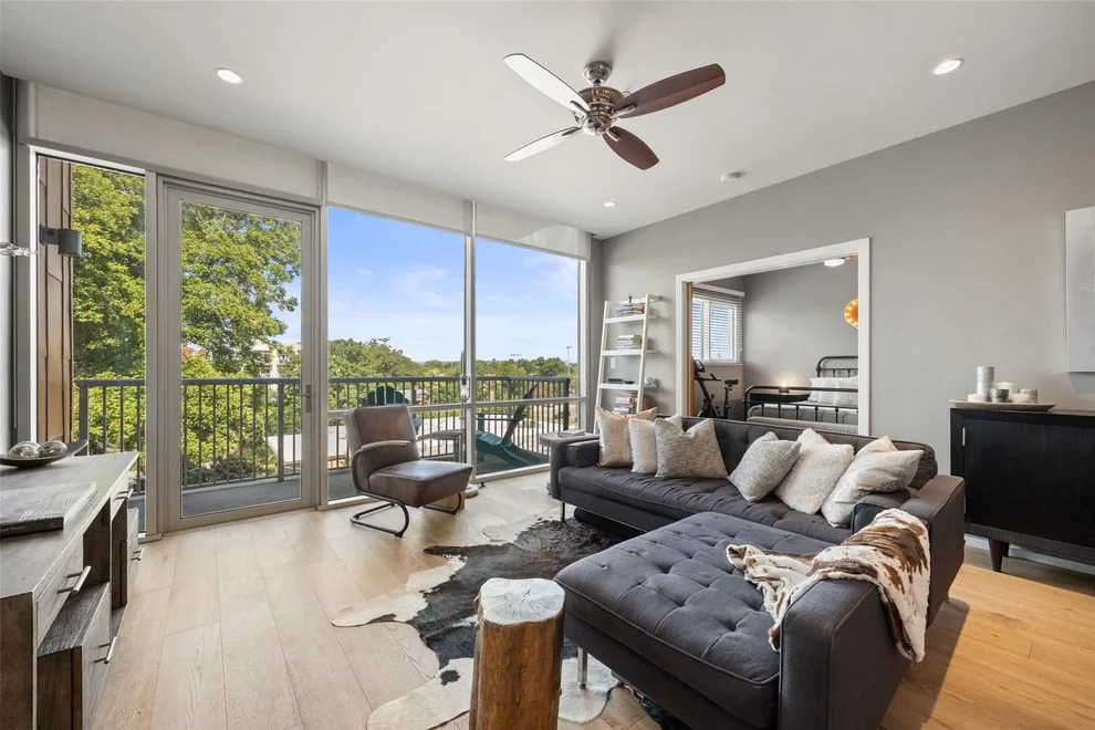 Unit for sale at 1600 Barton Springs RD, Austin, TX 78704