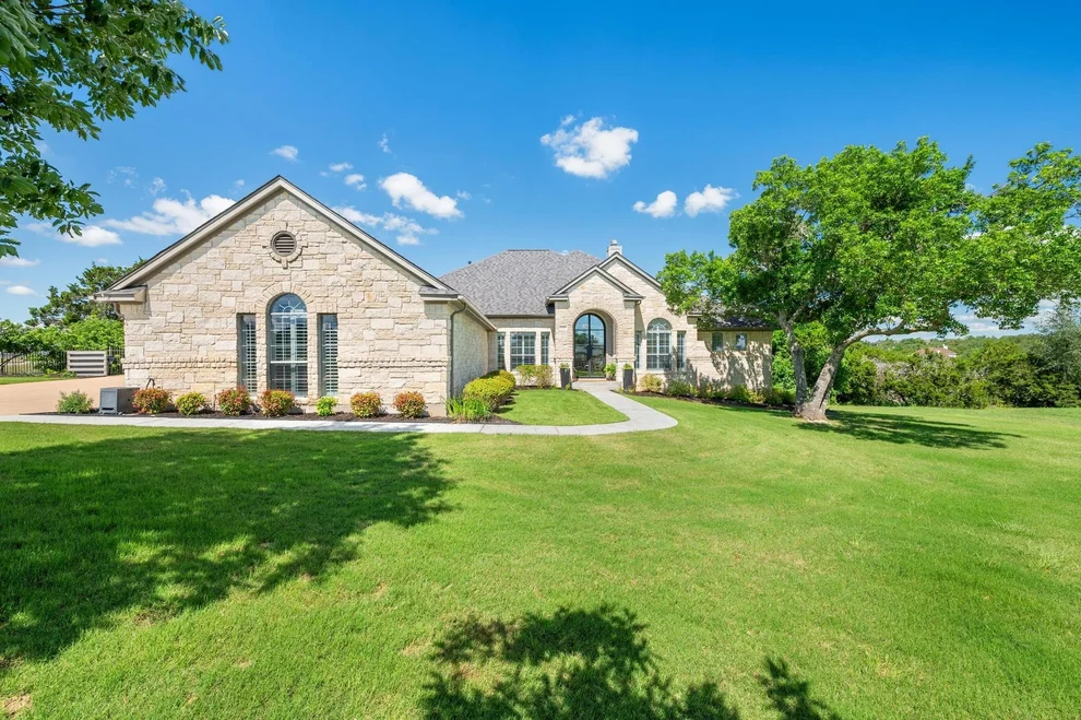 Unit for sale at 1701 Mira Vista, Leander, TX 78641