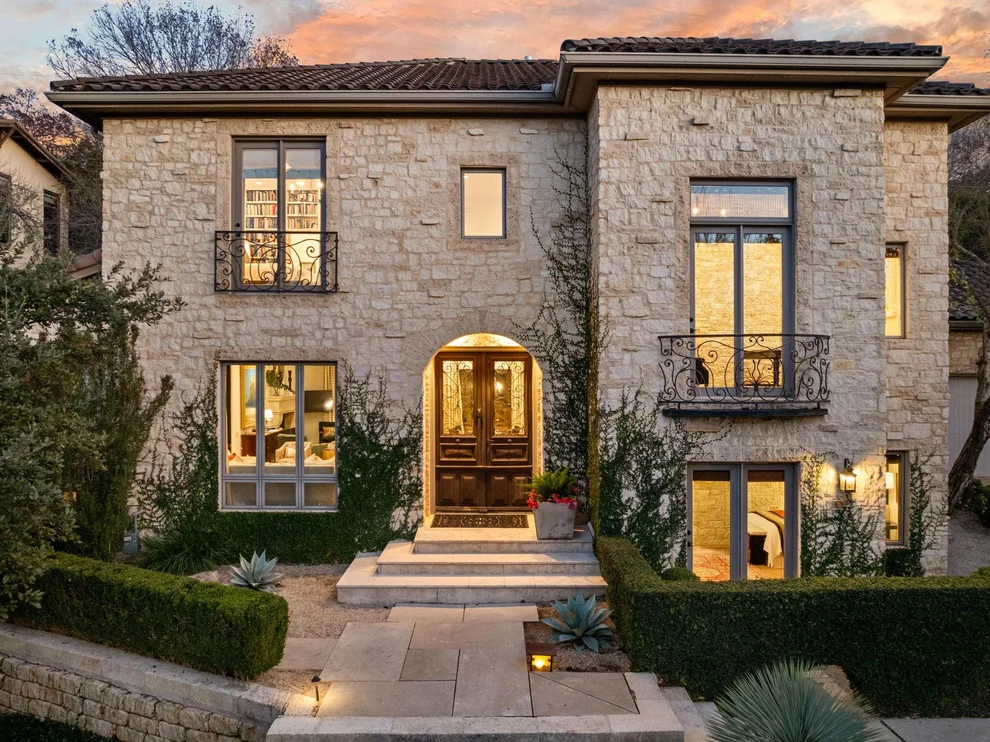 Unit for sale at 4407 Waterford PL, Austin, TX 78731
