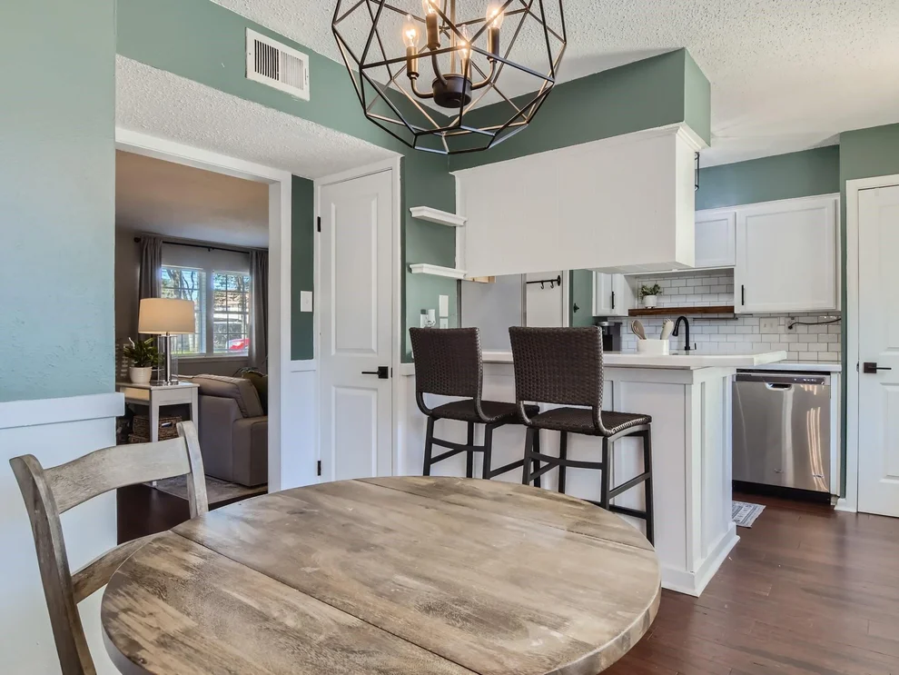 Unit for sale at 7405 Shadow Hill DR, Austin, TX 78731