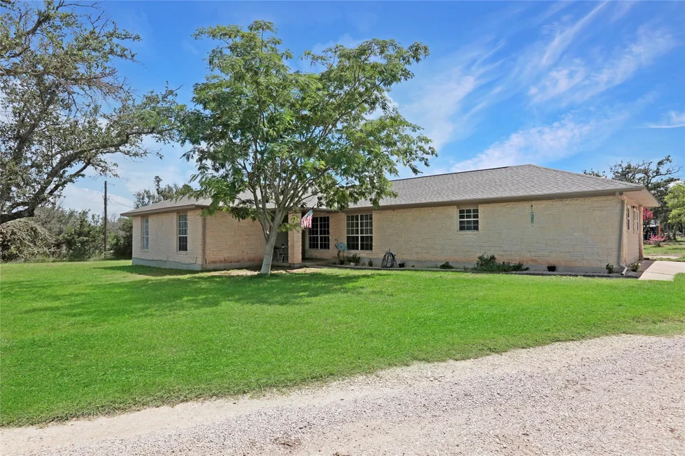 Unit for sale at 978 Indian RDG, Liberty Hill, TX 78642