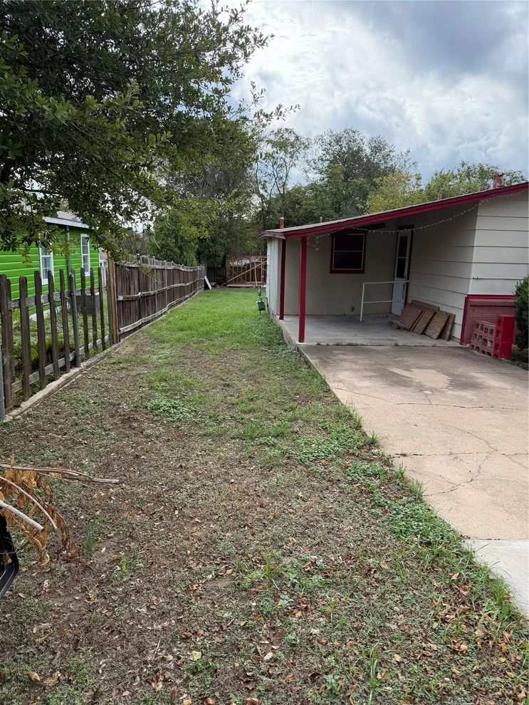 Unit for sale at 7305 Providence Ave, Austin, TX 78752