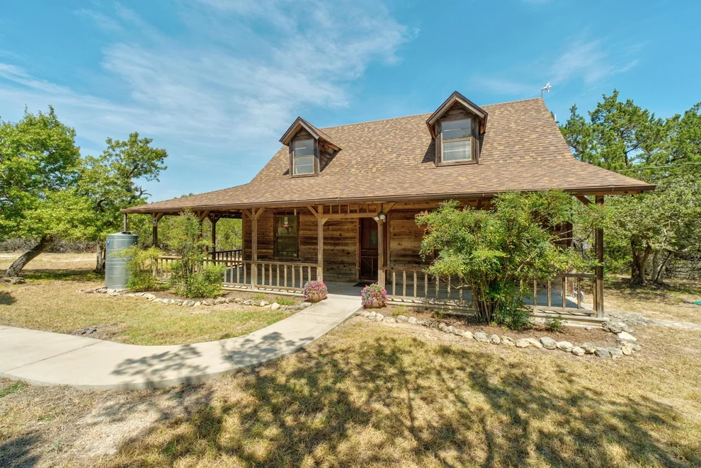 Unit for sale at 100 Clayton CV, Dripping Springs, TX 78620