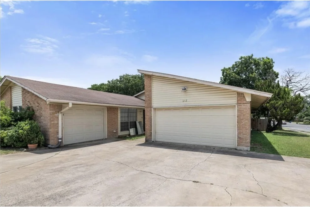 Unit for sale at 1207 W Rundberg LN, Austin, TX 78758