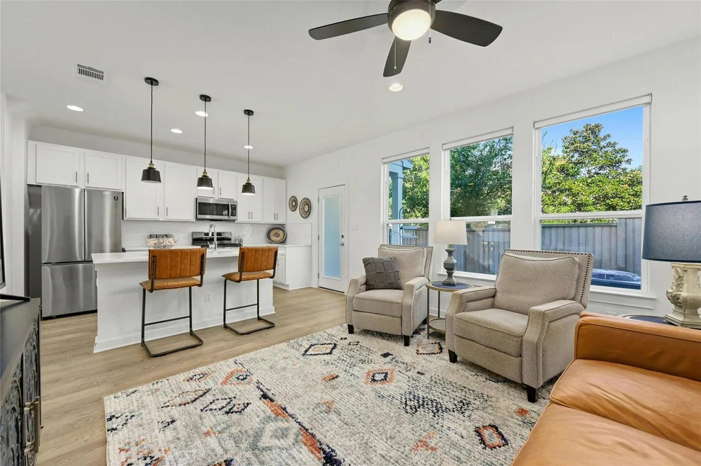 Unit for sale at 5160 N A W Grimes BLVD, Round Rock, TX 78665