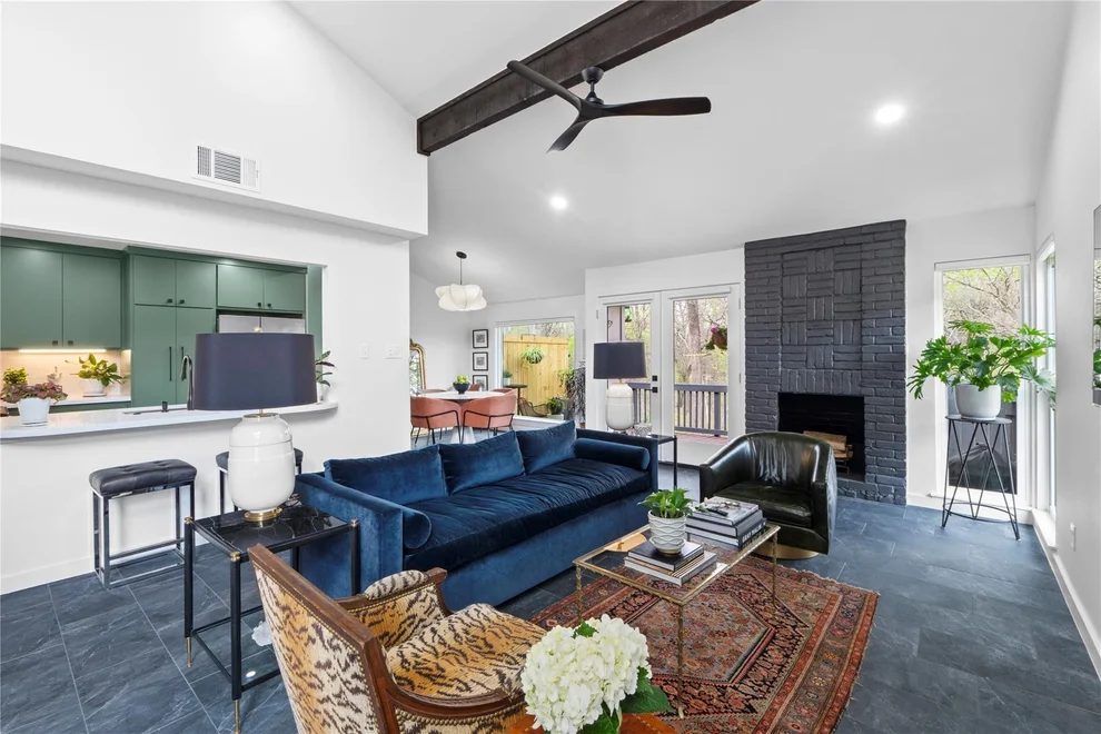 Unit for sale at 2528 Stoutwood CIR, Austin, TX 78745