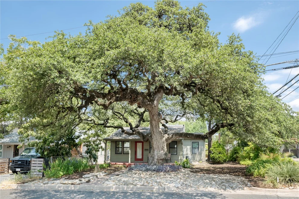 Unit for sale at 900 Jewell ST, Austin, TX 78704