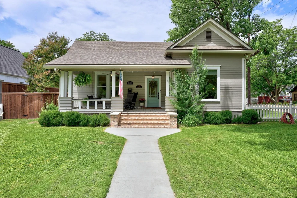 Unit for sale at 1502 S Elm ST, Georgetown, TX 78626