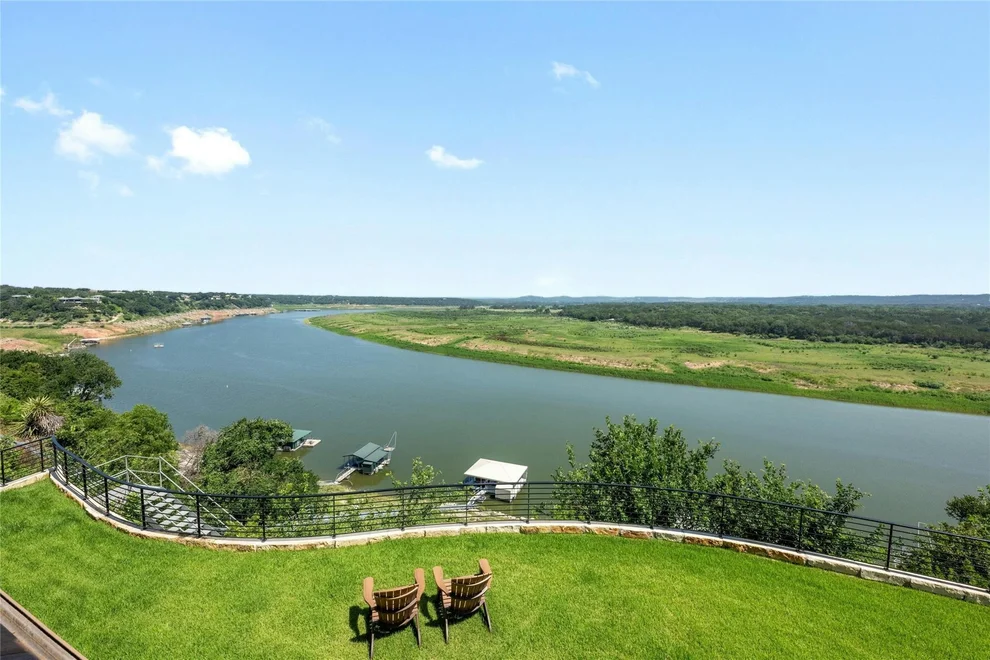 Unit for sale at 26110 COUNTRYSIDE DR, Spicewood, TX 78669
