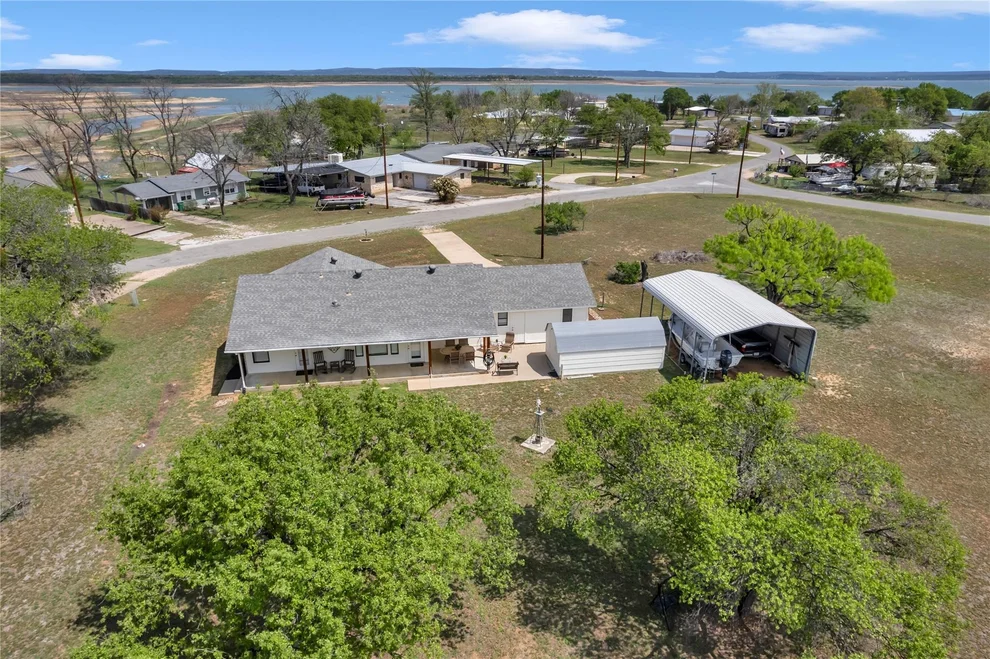 Unit for sale at 707 Golden Beach DR, Buchanan Dam, TX 78609