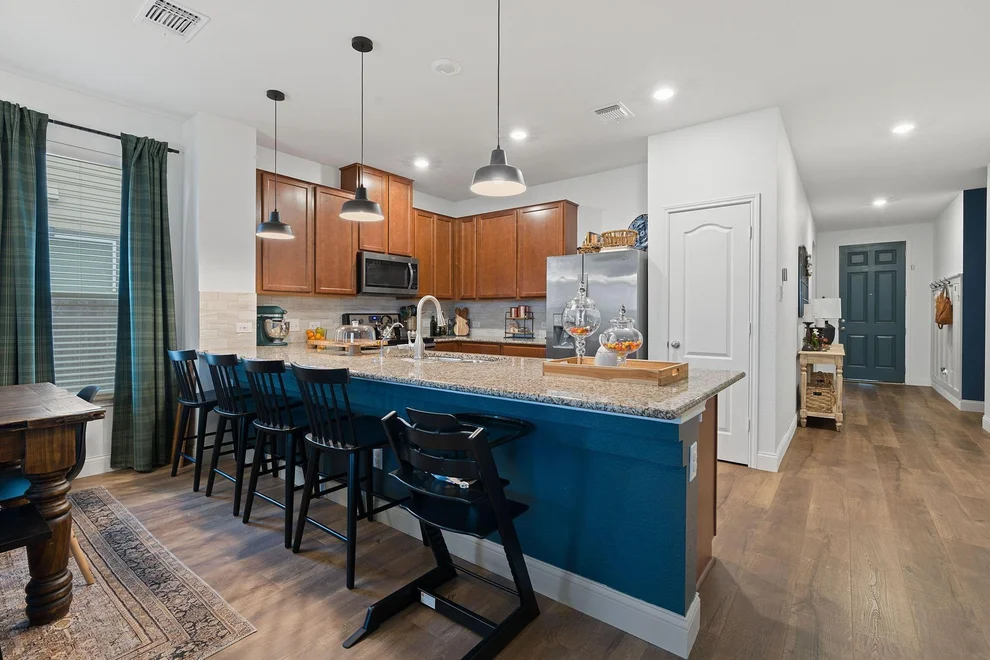 Unit for sale at 7936 Bassano DR, Round Rock, TX 78665