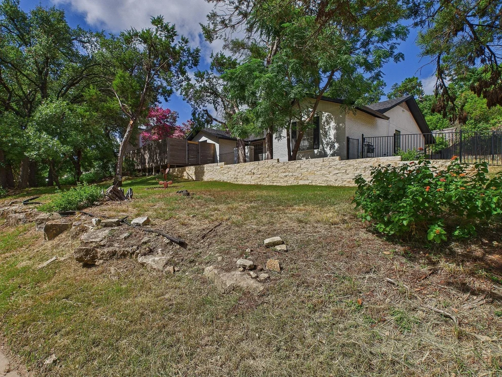 Unit for sale at 6108 Shadow Valley DR, Austin, TX 78731