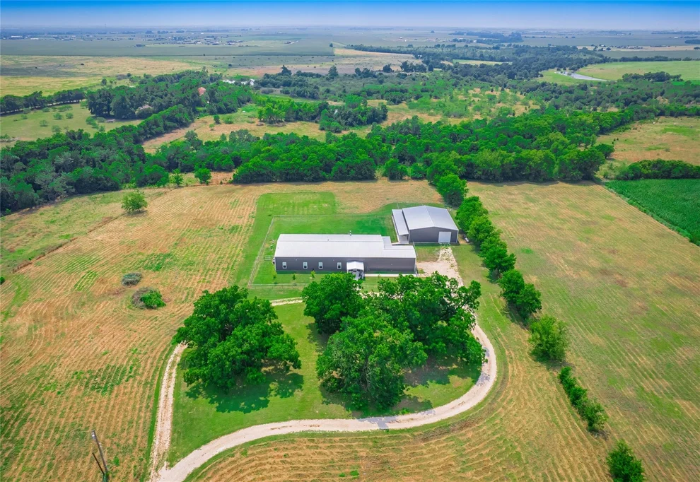 Unit for sale at 11410 S State Highway 95, Taylor, TX 76574