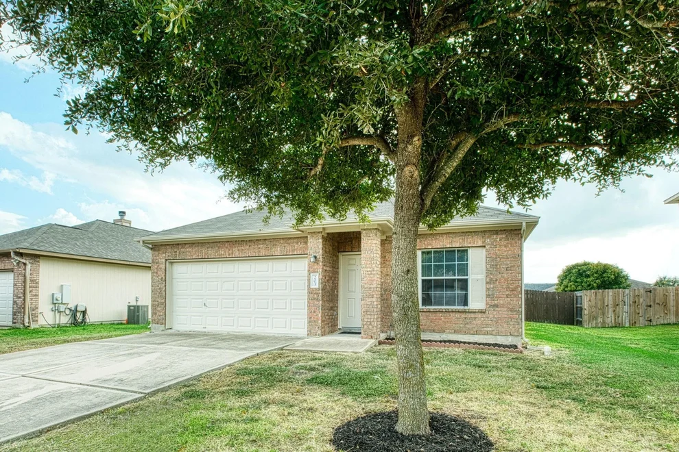 Unit for sale at 203 Flinn ST, Hutto, TX 78634