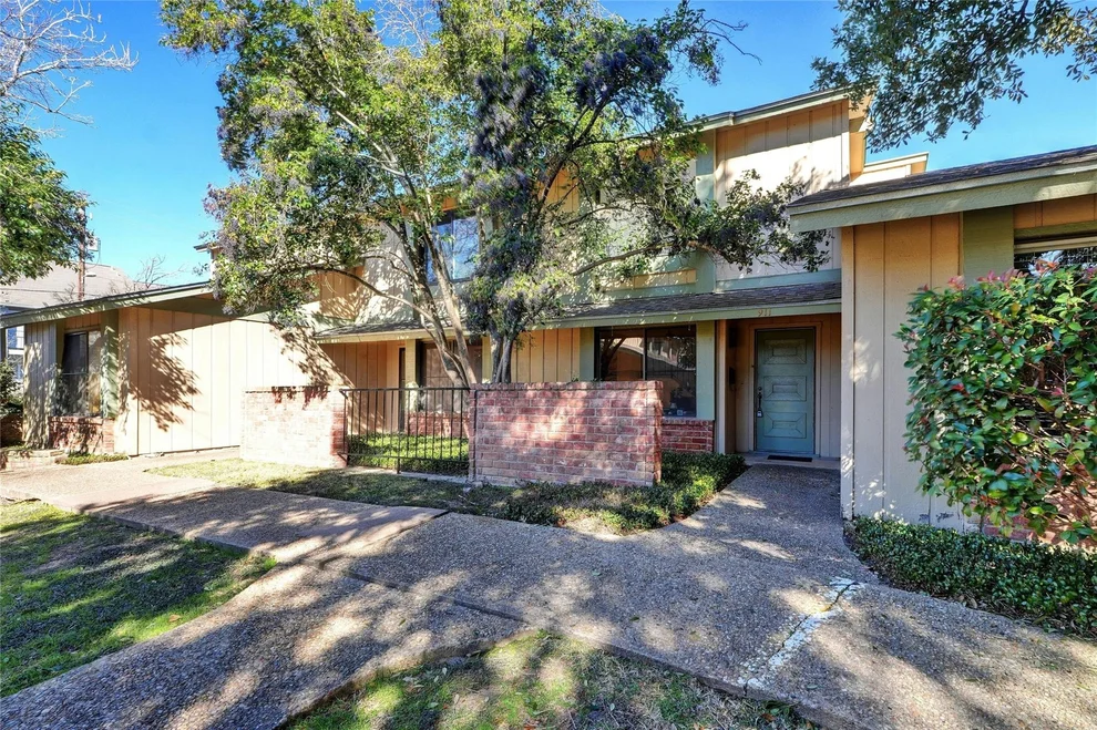 Unit for sale at 911 Silver Quail LN, Austin, TX 78758
