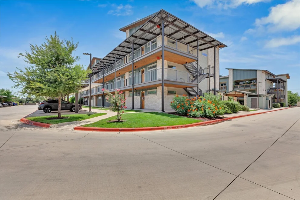 Unit for sale at 4704 Sunset TRL, Austin, TX 78745