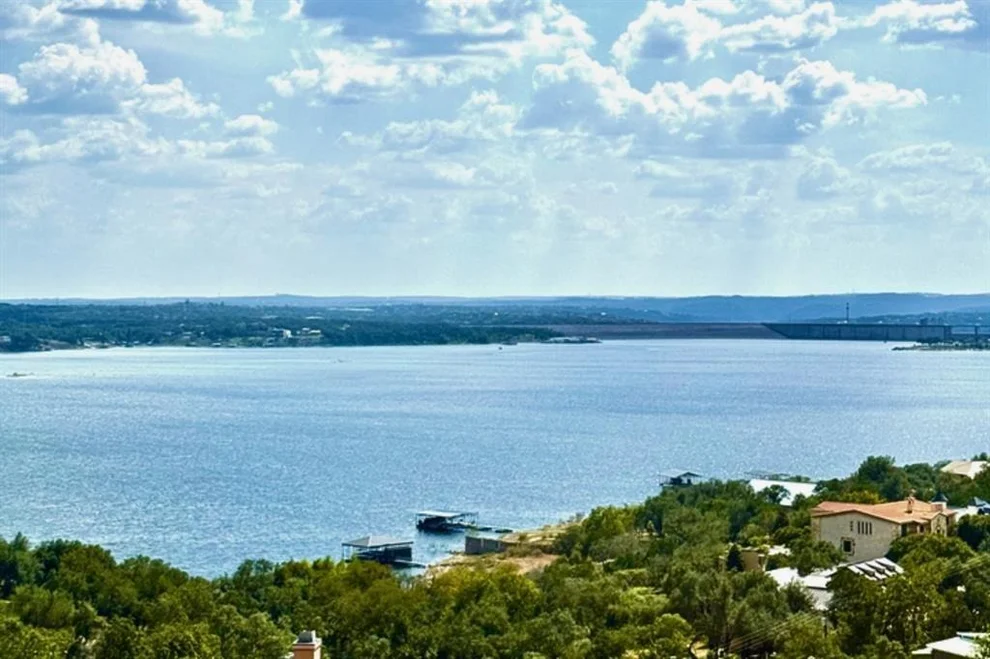 Unit for sale at 14000 & 14002 Skyline DR, Austin, TX 78732