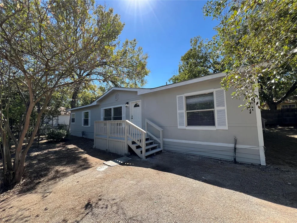 Unit for sale at 815 Mora ST, Lockhart, TX 78644
