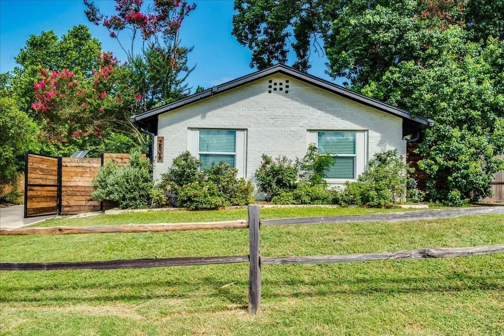 Unit for sale at 2506 Audubon PL, Austin, TX 78741