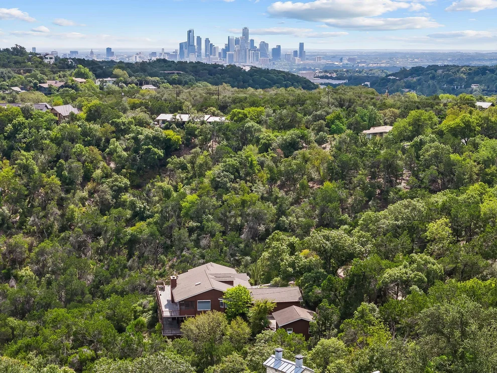 Unit for sale at 1302 Circle Ridge DR, West Lake Hills, TX 78746