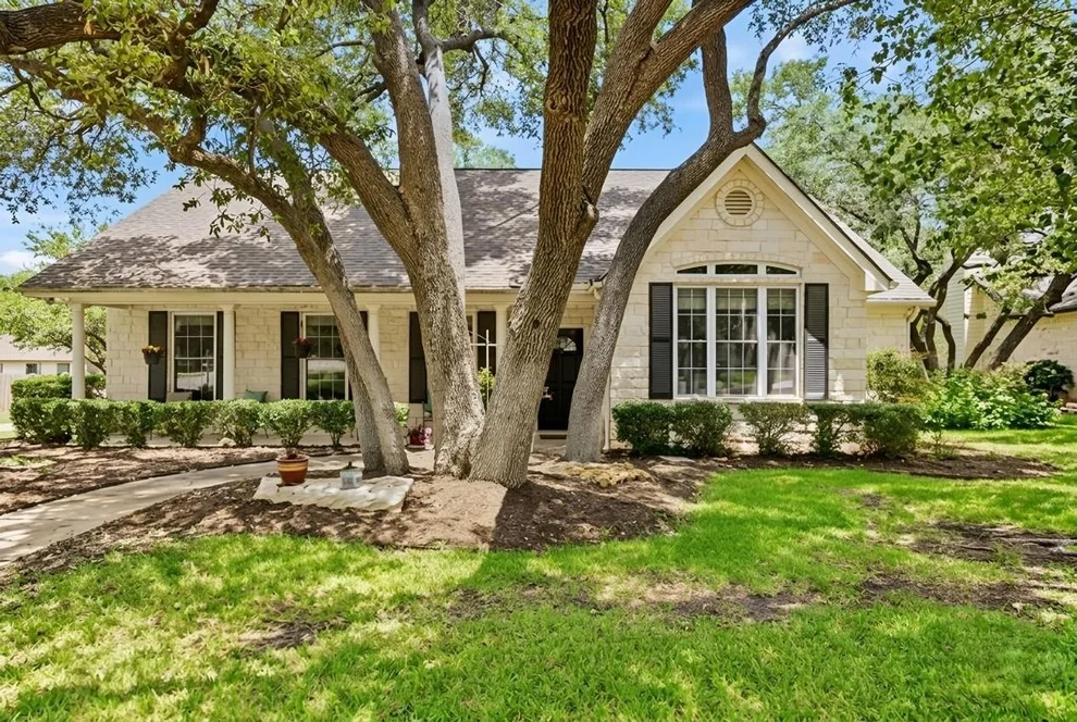 Unit for sale at 100 Oakmont CT, Georgetown, TX 78628