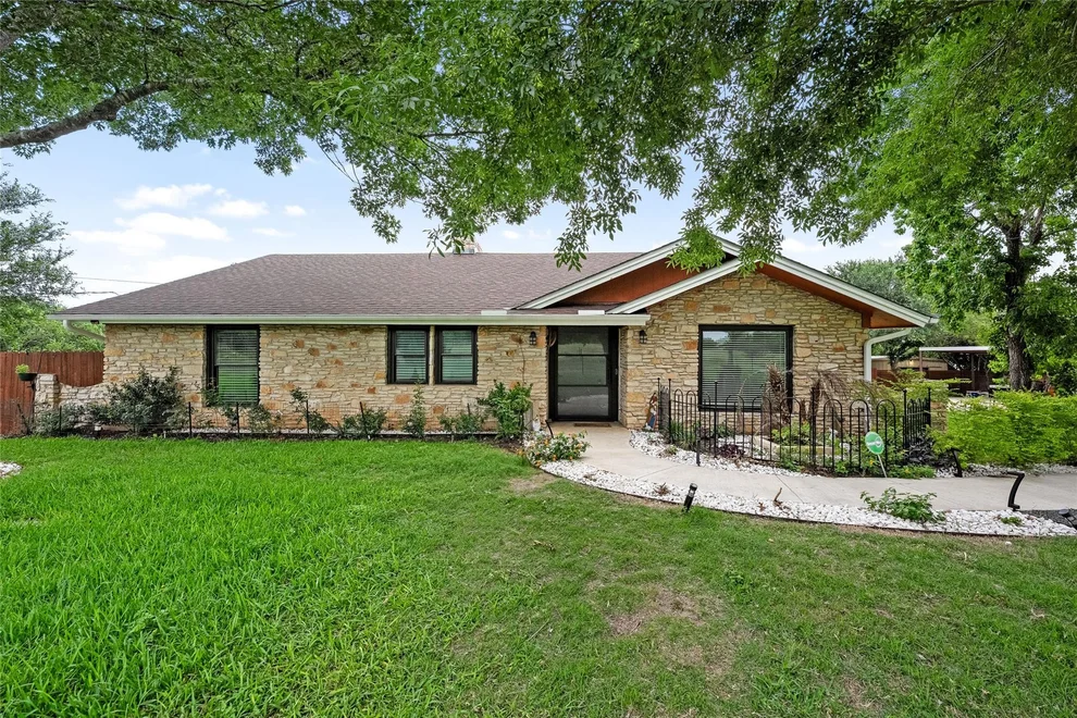 Unit for sale at 301 Oak Ridge RD, Georgetown, TX 78628