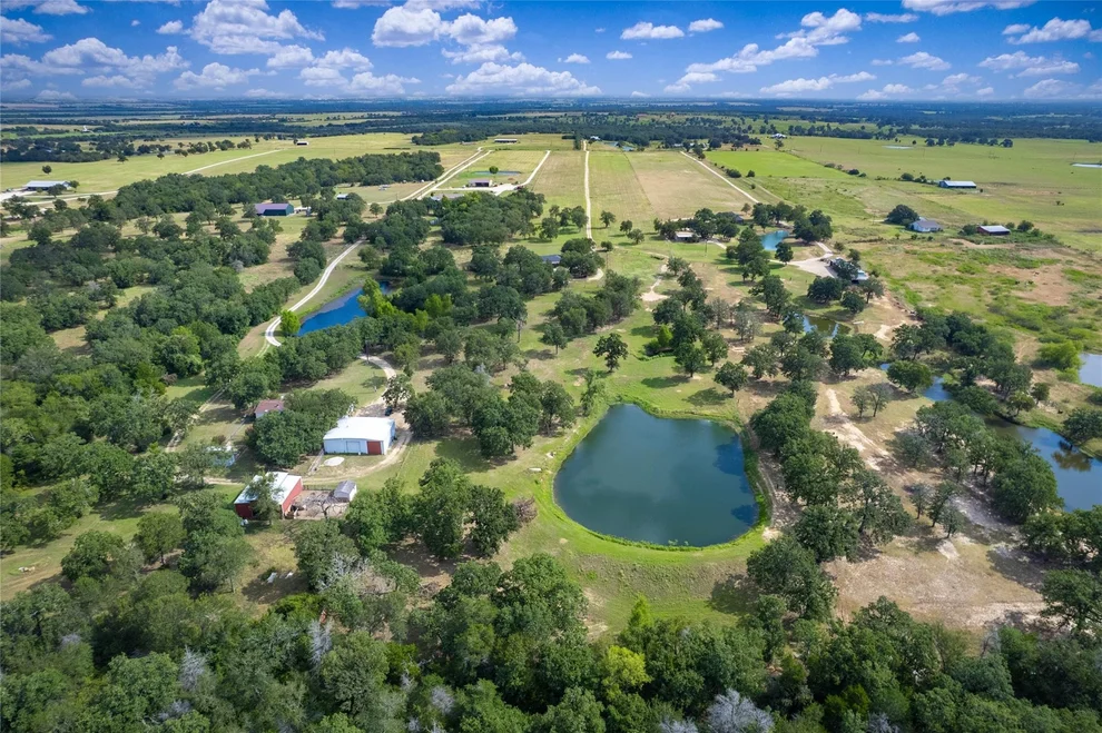 Unit for sale at 1650 County Road 439, Thorndale, TX 76577