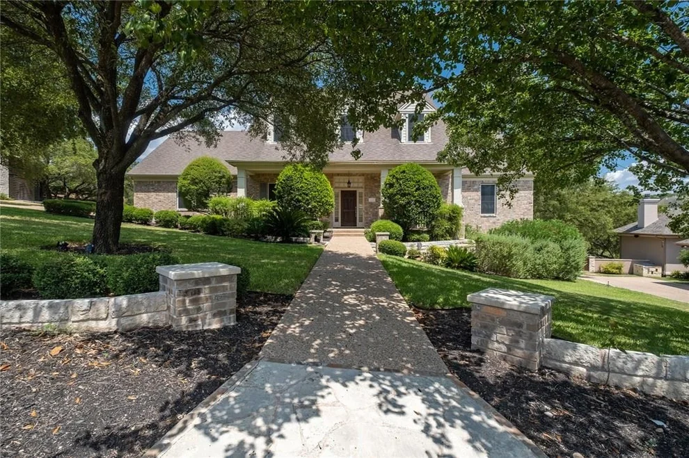 Unit for sale at 1733 Canonero DR, Austin, TX 78746