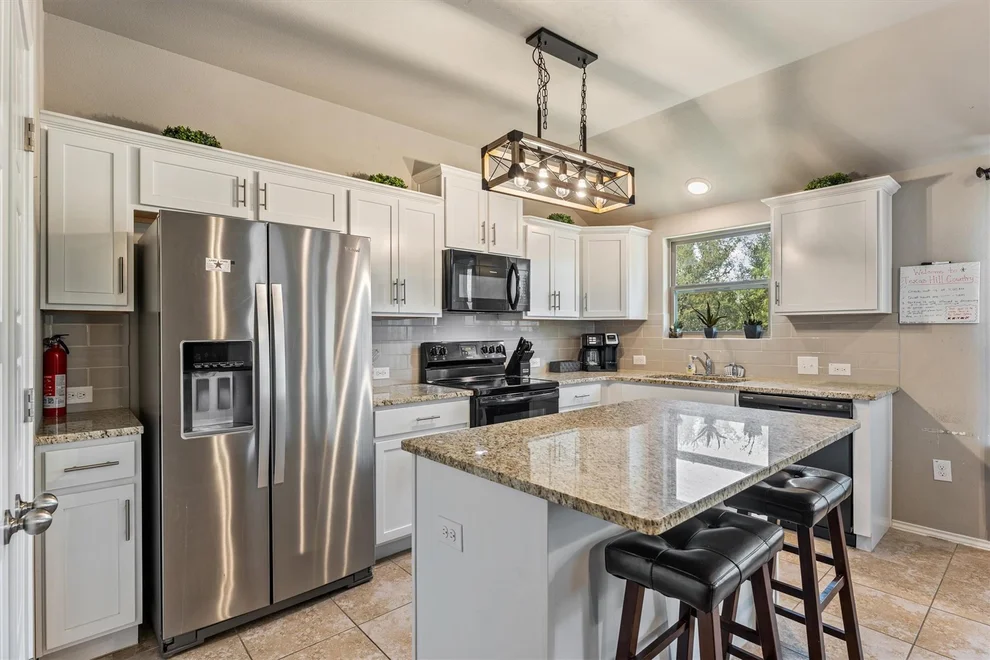 Unit for sale at 106 E Pine DR, Granite Shoals, TX 78654