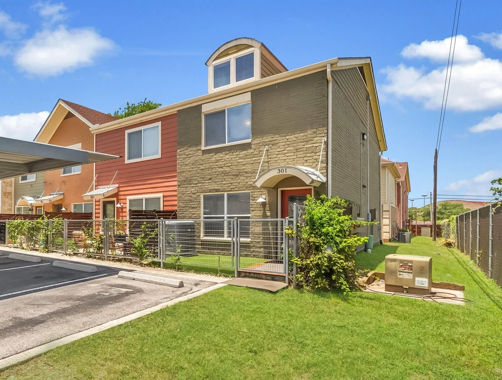 Unit for sale at 1101 Grove BLVD, Austin, TX 78741