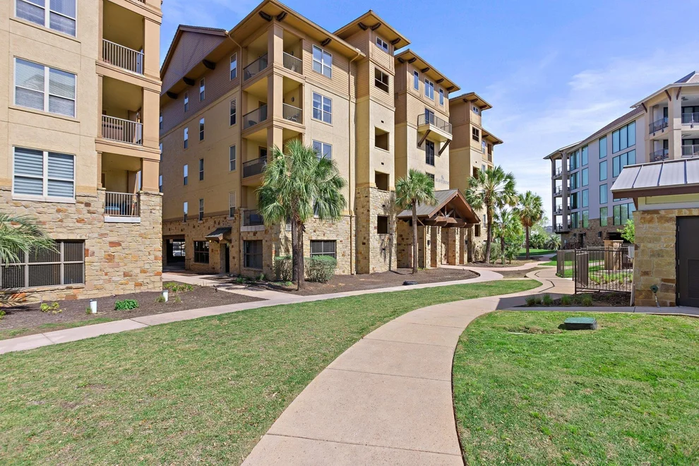 Unit for sale at 96 Island DR, Horseshoe Bay, TX 78657