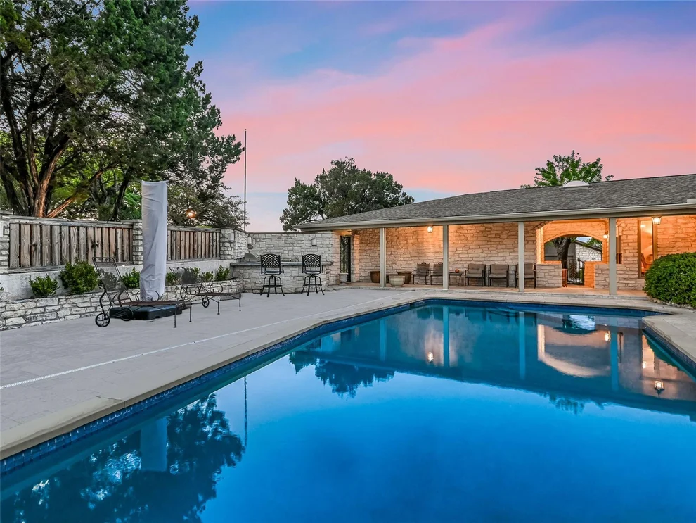 Unit for sale at 105 Capri, Lakeway, TX 78734