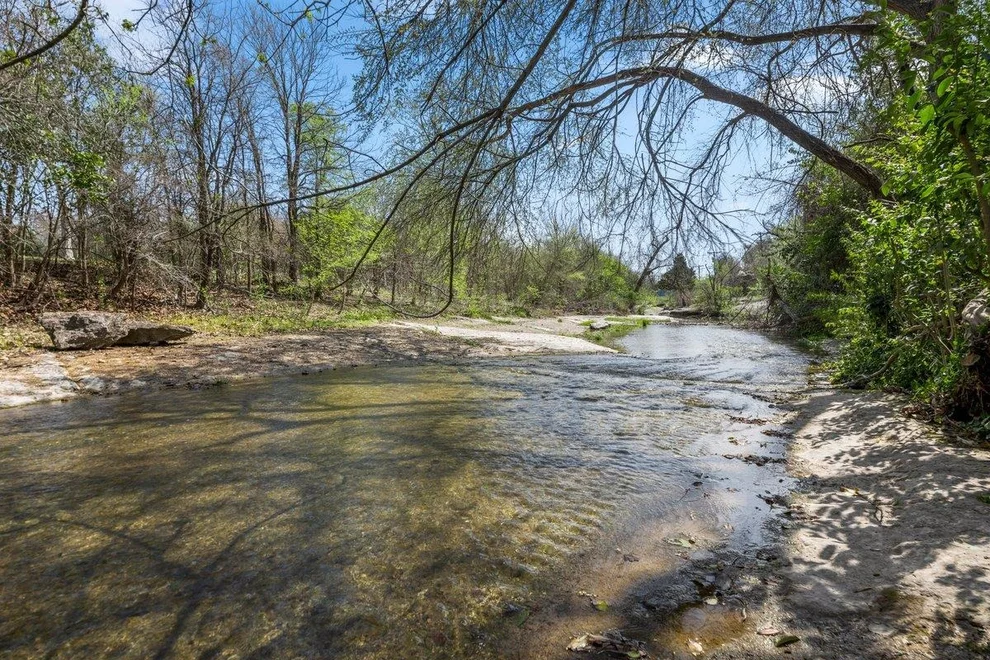 Unit for sale at 1304 Gatlinburg DR, Pflugerville, TX 78660
