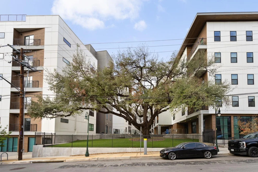Unit for sale at 2500 Longview ST, Austin, TX 78705