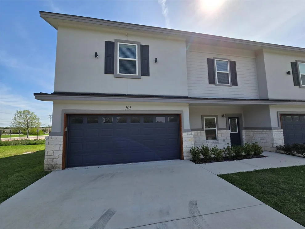 Unit for sale at 2105 Tiger TRL, Round Rock, TX 78665