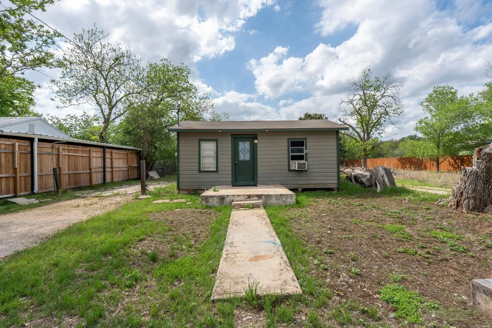 Unit for sale at 1130 Gravel ST, San Marcos, TX 78666
