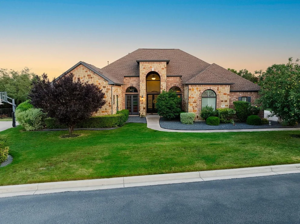 Unit for sale at 203 Vailco LN, Austin, TX 78738