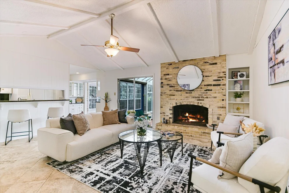 Unit for sale at 7201 Mesa DR, Austin, TX 78731