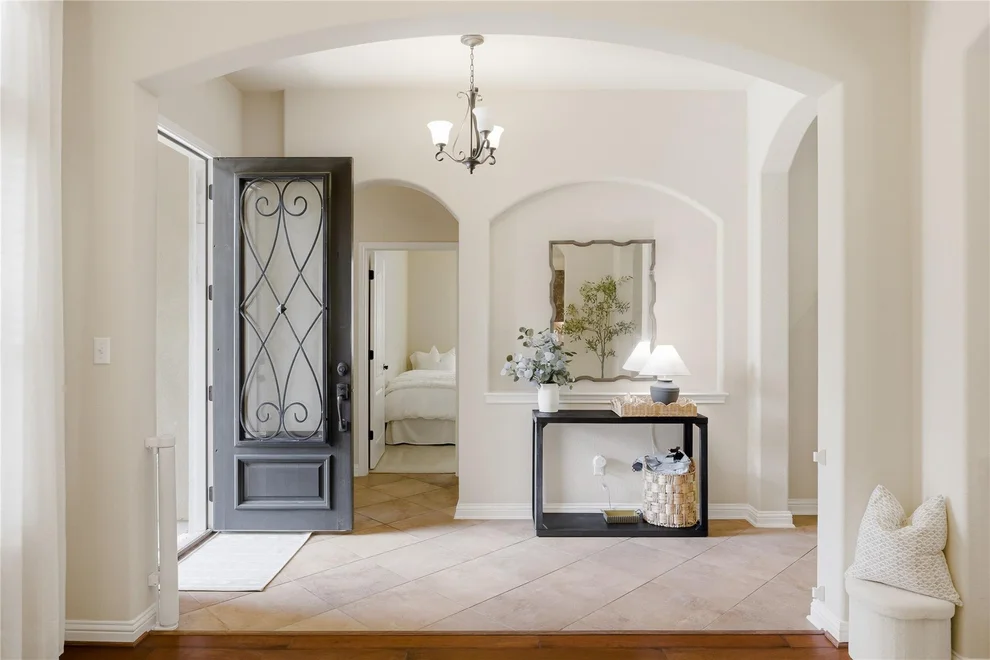 Unit for sale at 214 Bellagio DR, Lakeway, TX 78734