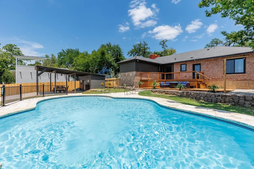 Unit for sale at 510 Avenue E, Marble Falls, TX 78654